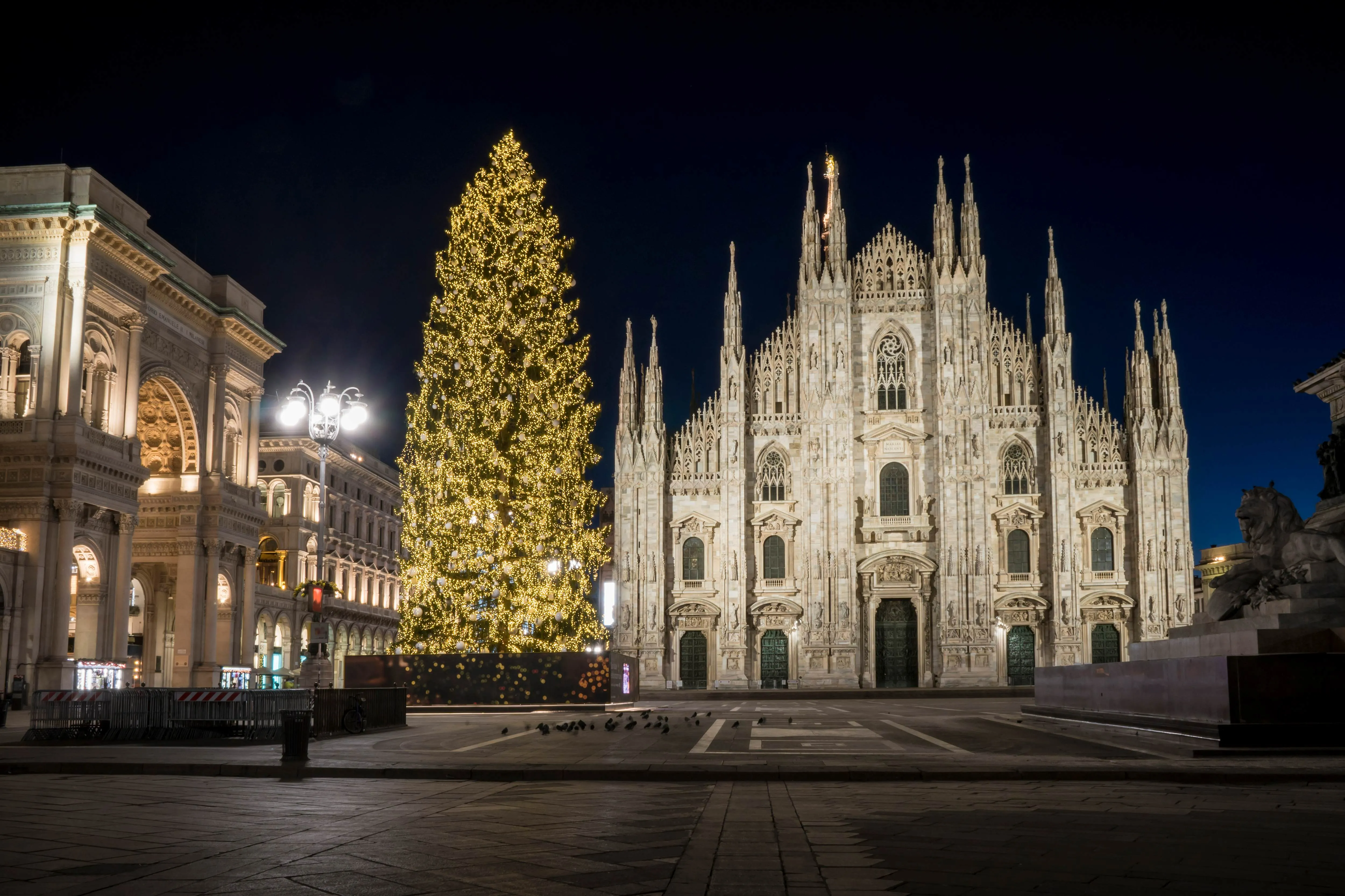 Milan Dome Christmas View